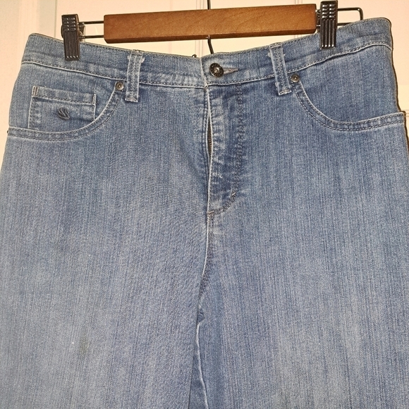 Gloria Vanderbilt Amanda jeans size 10P - Picture 2 of 6
